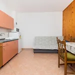 Apartment Mijo Vodice