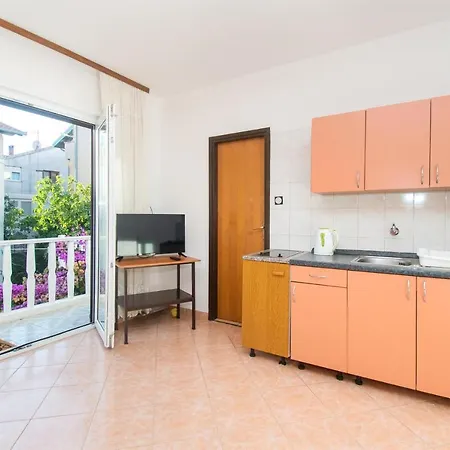 Apartment Mijo Vodice