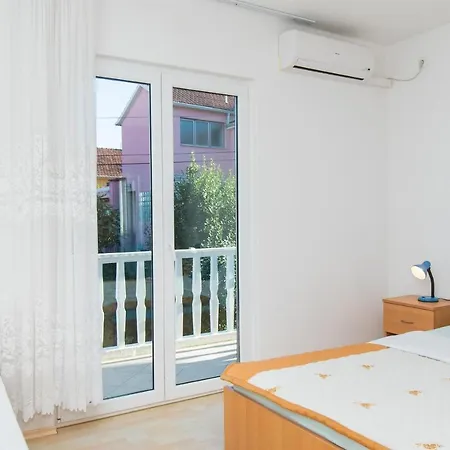 Apartment Mijo Vodice